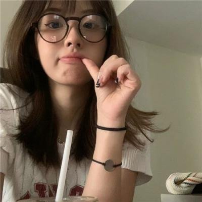 替身白月光只爱钱与权